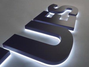 Lettres <span class=keywords><strong>en</strong></span> acier inoxydable avec éclairage LED, enseignes <span class=keywords><strong>en</strong></span> relief 3D, signalétique extérieure illuminée pour magasins, logo d'entreprise, lettres éclairées latéralement par LED - Product Image 4