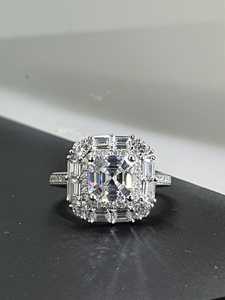 แหวนคริสตัลทรงเหลี่ยมสุดฮิต ดีไซน์หรูหรา ประดับเพชรทองคำแท้ สำหรับผู้หญิง สไตล์คลาสสิก เหมาะสำหรับงานแต่งงานและงานปาร์ตี้ - Product Image 2