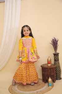 Sharara costume filles enfants ethnique Shalwar Kameez indien Punjabi Style pakistanais broderie mariage et fête festive porter des enfants - Product Image 2
