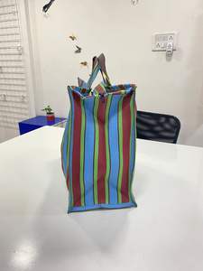 Bolsas de compras tejidas ecológicas a rayas de PP, telar manual de plástico de polipropileno reciclado sostenible hecho en La India, reciclado a granel - Product Image 3