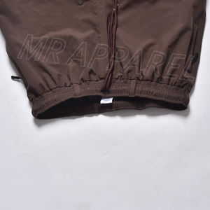 Pantalon de neige cargo imperméable personnalisé grande taille Pantalon surdimensionné Fabricant de vêtements de ville personnalisé Pantalon de ski de snowboard pour femmes - Product Image 3