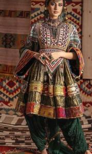 Robes afghanes Kuchi de haute qualité 100% en gros, robes afghanes Kuchi traditionnelles de haute qualité en vrac - Product Image 4