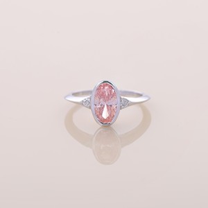 Anillo de Lujo para Mujer en Oro Blanco y Rosa de 9K con Diamante Rosa Cultivado en Laboratorio de Corte Ovalado de 1.3ct y Baño de Rodio, Joyería Fina - Product Image 1