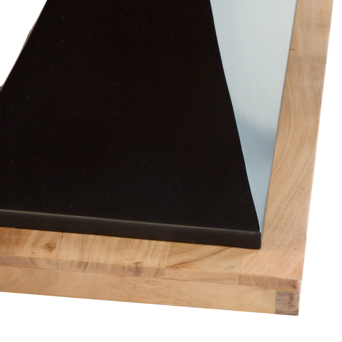 ดำ &amp; ธรรมชาติ