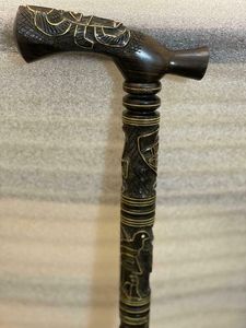 ไม้เท้าเรซินไม้กันลื่นที่มีด้ามจับแข็งแรงหลายรูปทรงสำหรับคนสูงอายุที่ฟื้นฟู - Product Image 4