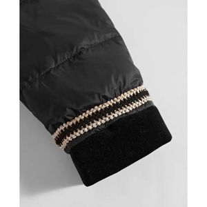 Chaqueta ligera de plumón de pato negro para mujer, cuello de doble botonadura, cintas decorativas, chaqueta acolchada de longitud corta, ajuste Regular para invierno - Product Image 5