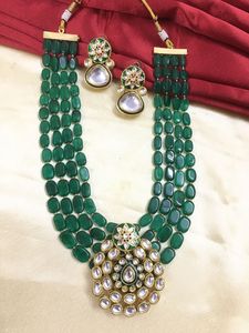 Ensemble collier et boucles d'oreilles à motifs floraux Collier design Ensemble de collier de fête à la mode Ensemble de bijoux pour femmes Ensemble d'accessoires pour femmes - Product Image 2