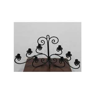 Bougeoir en bronze antique avec art artisanal orné de défilement et beauté classique pour pièce maîtresse de maison ou d'événement - Product Image 1