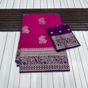 Saree en georgette pure Khadi en crêpe artisanale avec des bordures et des motifs Jari antiques, parfait pour la mariée et les occasions spéciales - Product Image 5