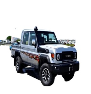 Camioneta pickup de doble cabina 4x4 LC de uso pesado, automática, con volante a la izquierda, interior de cuero oscuro, R17, para todoterreno, modelo 2024 - Product Image 1