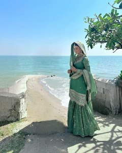 Pakistani Fashion Winter Muslim <b>Women</b> Wear Heavy Net Weaving Faux Fur Three Piece Salwar <b>Suit</b> Dupatta Set - Product Image 2