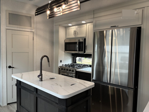 NEATLY USED 2025 K-E-Y-S-T-O-N-E RV CO A-L-P-I-N-E 3700FL HIGH ACCOMMODATIVE FOR SALE - Product Image 3