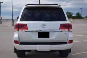 Toyota Cruiser d'occasion 2020, conduite à gauche, transmission automatique, transmission intégrale, moteur <4L, régulateur de vitesse, pneus R17/R19 - Product Image 2