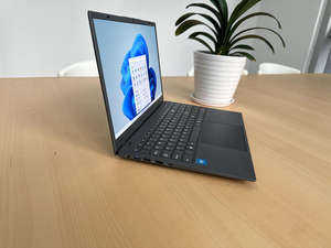 Ordinateur portable 15,6 pouces F HD Quad Core 144 Hz avec AMD Ryzen 9, prise US, clavier anglais, carte graphique dédiée - Product Image 4