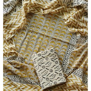 Ensemble de costume en coton pour femmes avec imprimé à motifs et dupatta - Product Image 1