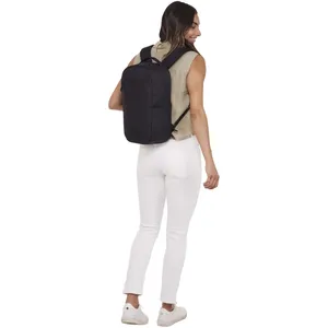Mochila para Portátil Case Logic Invigo de 14 Pulgadas, Fabricada con Materiales Reciclados, 14.5L, para Estudiantes Universitarios - Product Image 2