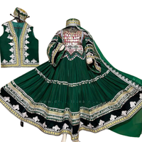 VETEMENT DE SOIRÉE FEMME AFGHANI KUCHI MAXI ROBES DE STYLE MODERNE AVEC GILET HOMME AFGHANI CORRESPONDANT MULTICOLORE BEAUX NOUVEAUX DESIGNS