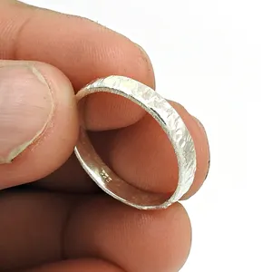 Elegant Look 925 Sterling Silver Round Shape Band Ring Stylish Plain Silver Pieces Bohemian Handmade Jewelry Wholesale Suppliers