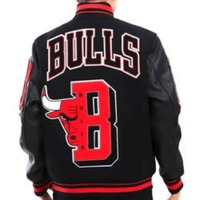 Varsity Jacket Hommes Laine letterman Cuir Véritable Noir avec Couleur Rouge Broderie Logos Patchs et Étiquettes veste pour hommes