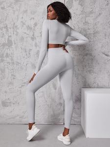 Vente en gros de vêtements de sport pour femmes avec logo personnalisé ensembles de yoga 2 pièces pour le fitness - Product Image 3