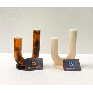 Vase et pots décoratifs en résine de style américain pour la décoration moderne de la maison, décoration de table de Noël, vases en résine en forme de beignet - Product Image 4
