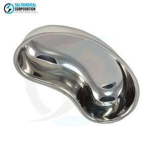 Qualité en acier allemande de plateau de rein médical avec bec verseur pour le transfert efficace de fluide dans les procédures cliniques - Product Image 3