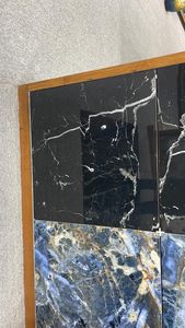 Nuestros azulejos de porcelana de alto brillo de 600x600, fabricados con orgullo en la India, ofrecen una elegancia y durabilidad incomparables con calidad de grado AAA - Product Image 5