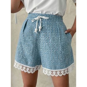 Shorts de Mezclilla con Lentejuelas para Mujer, Marca Guipure - Product Image 4