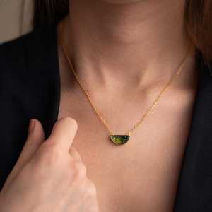 Auténtico colgante de moldavita hecho a mano Plata de Ley 925 joyería de piedras preciosas verdes hermoso regalo para mujeres - Product Image 3