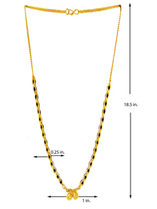 Elegante Conjunto Tradicional de Mangalsutra Chapado en Oro para Mujer con Cadena de Cuentas Negras de Diseño y Pendientes a Juego - Product Image 3