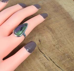 Anillos de Plata de Ley 925 Minimalistas con Zoisita Rubí Natural y Baño de Oro para Mujer, Regalo para Ella - Product Image 4