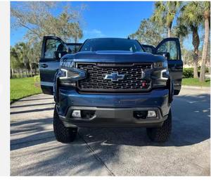 Camionetas Chevrolet Silverado 1500 Crew/Cab RST Automáticas Usadas de 2022 - Product Image 3