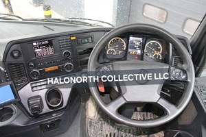 Camion benne d'occasion Mercedes-Benz Arocs 3240 8x4 Diesel, transmission automatique, Euro 6.5, conduite à droite, modèle 2013 - Product Image 5