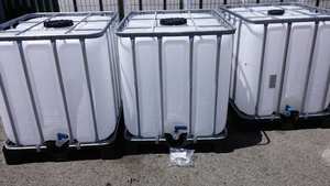 Réservoir IBC blanc de 1000 litres, fût carré en plastique pour le stockage d'eau ou d'essence, avec options noir et bleu, durable, à vendre - Product Image 4