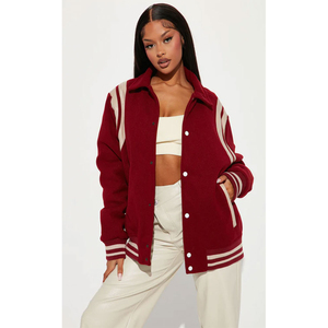 Vente en gros Top court de haute qualité pour femmes Vestes Letterman Manteaux d'hiver à manches longues Veste de baseball universitaire en cuir vierge personnalisé - Product Image 5