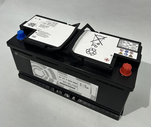 Hot Selling  Battery 12V 105AH Replacement AGM Car Start-Stop Battery Model 6121 7604 808