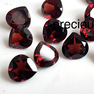 โกเมนแดงธรรมชาติหัวใจผ่า6มม.-โกเมนแดงหลวมคุณภาพสูงตัดจากหัวใจ - Product Image 1