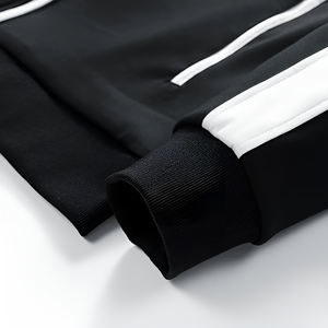 Venta caliente Chándal para hombres Color personalizado Manga completa Slim Fitness Hombres adultos Chándal Diseño personalizado Venta al por mayor Personalizado - Product Image 2