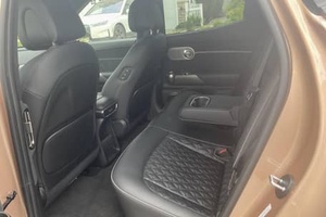 2023 GINISES G 6 0 SUV AWD Double Motor R18 Lithium Battery Leather Seats <b>Panoramic</b> Sunroof LED Lights Aluminium Alloy Roof Rack - Product Image 3