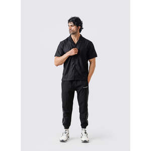 Chemise décontractée slim fit pour homme - Noire 100% Coton Popeline Col Mandarin Manches Courtes Unie Boutonnage Simple - Product Image 6
