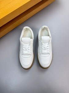 Chaussures de sport décontractées blanches pour hommes de marque célèbre, haut de gamme, confortables, respirantes, anti-dérapantes - Product Image 2