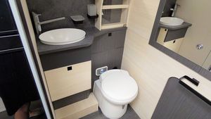 Bonnes affaires 2022 CHA U SSON Titanium VIP 630 sur Fiat Ducato 140 CV Automatique CAMPING-CAR - Product Image 2