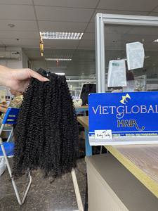 Venta al por mayor 100% cabello humano rizado trama pelo Color natural de cabello vietnamita - Product Image 2