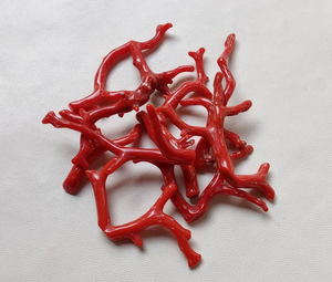 HERMOSO 100% Piedra preciosa de coral rojo italiano natural, palo pulido suave de coral suelto, palo de coral rojo de calidad AAA +, coral rojo - Product Image 1