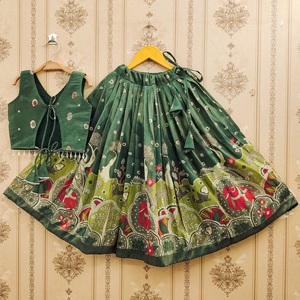 Shoryam Fashion Lehenga Choli Dupatta en polyester pour enfants |   Vêtement ethnique pour filles, imprimé Kalamkari vert, infroissable, séchage rapide - Product Image 4