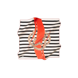 Pañuelo Floral de Poliéster a la Moda con Diseño Personalizado - Product Image 1