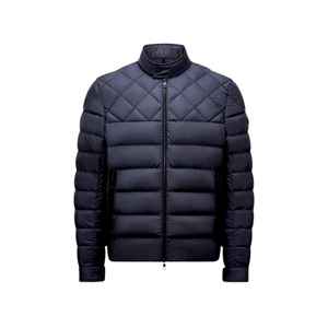 Doudoune matelassée imperméable à capuche avec logo personnalisé sur le devant, style décontracté en nylon, fermeture éclair, doublure en fausse fourrure pour l'hiver - Product Image 2