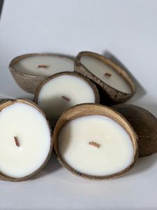 2025 bougies écologiques à la mode faites à la main en coquille de noix de coco brillante pour la décoration intérieure élégante et les coffrets cadeaux de tourisme culturel - Product Image 5
