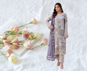 Ssumaira Collection de mousseline de soie de bambou brodée de luxe 2024 Vol 01 Costume ARZOO/Salwar Party Wear Made Premium Lawn Ramsha - Product Image 1