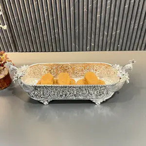 Bol décoratif en argent artisanal en forme de paon pour fête, en métal - Product Image 3